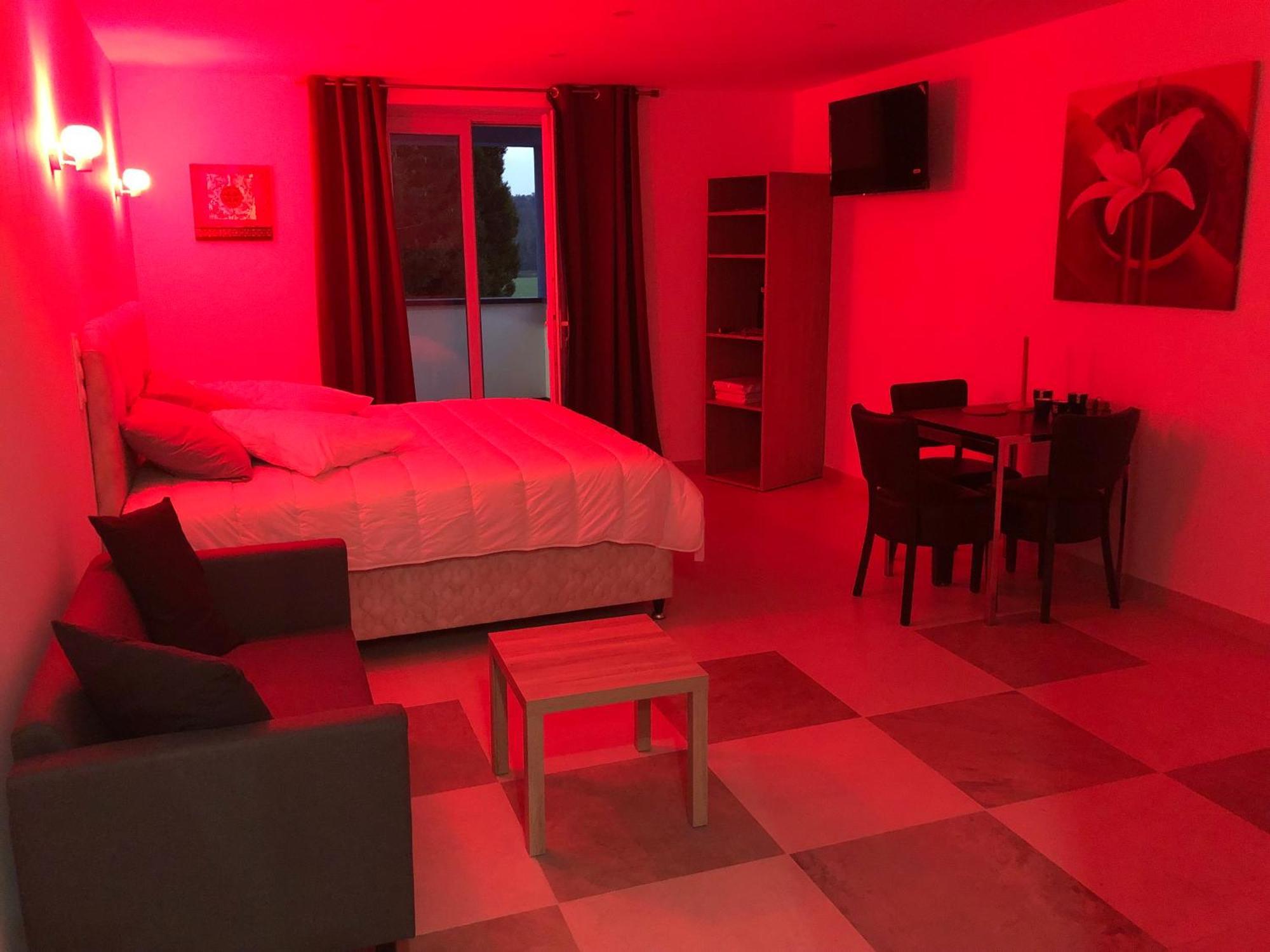 Belle Man Bed & Breakfast Longevelle-sur-Doubs Luaran gambar